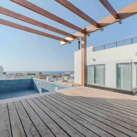 Daire Exclusive Penthouse With Private Pool Panoramic Views Girne