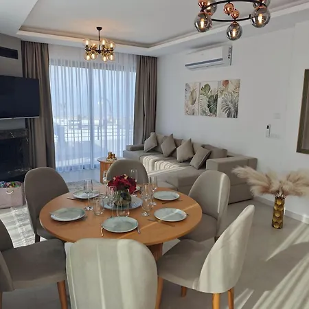Exclusive Penthouse With Private Pool Panoramic Views * Girne