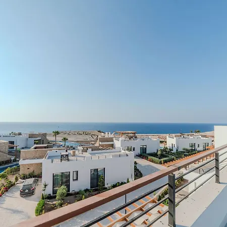 Exclusive Penthouse With Private Pool Panoramic Views