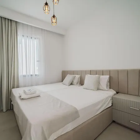 Exclusive Penthouse With Private Pool Panoramic Views *