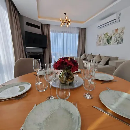 Exclusive Penthouse With Private Pool Panoramic Views *